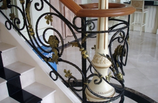 Cầu thang sắt nghệ thuật Vinhome MDSV2